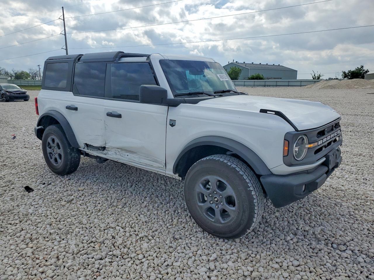 2024 Ford Bronco Big Bend - zdjęcie 4
