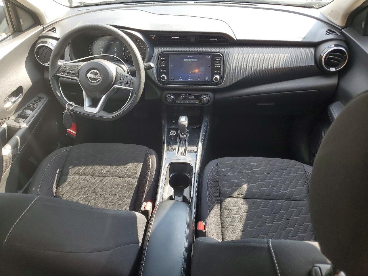 2022 Nissan Kicks Sv - zdjęcie 8