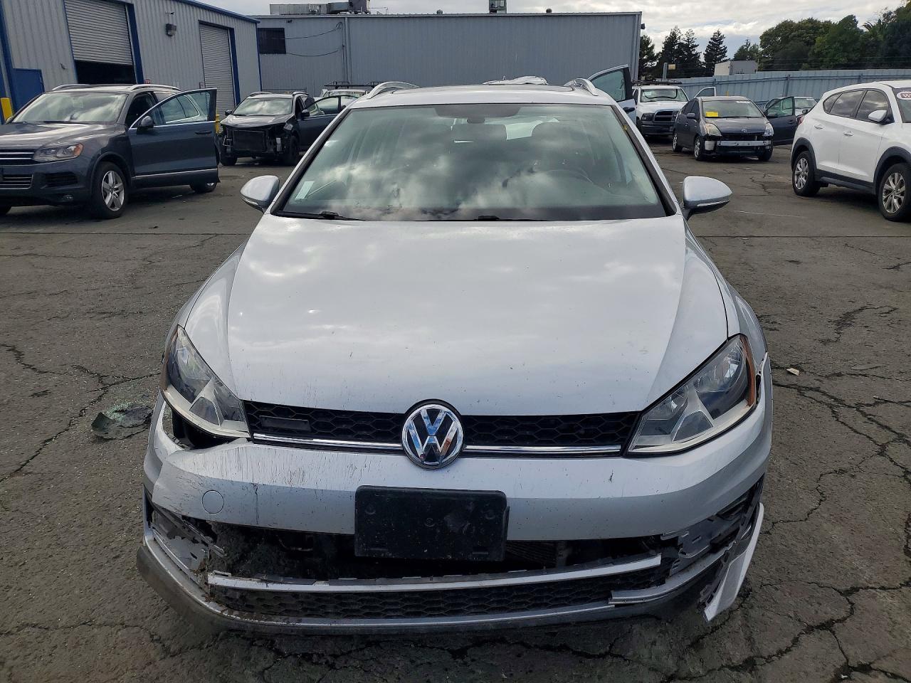 2017 Volkswagen Golf Alltrack S - zdjęcie 5