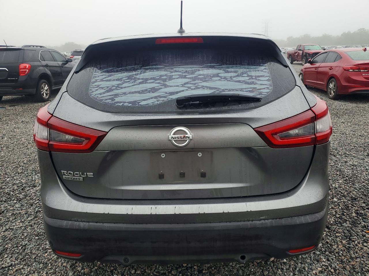 2020 Nissan Rogue Sport S - zdjęcie 6