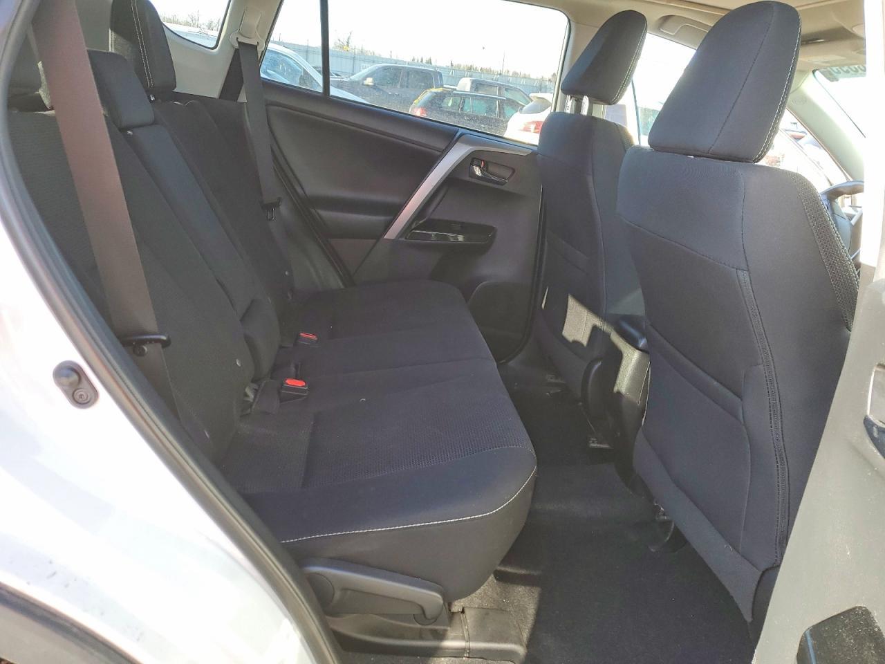 2018 Toyota Rav4 Xle - zdjęcie 11