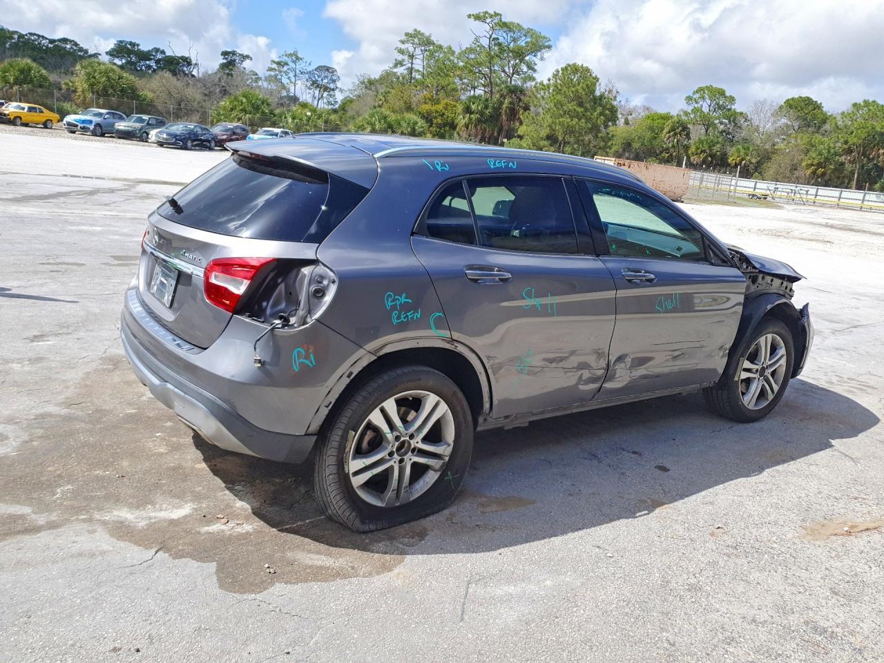 2019 Mercedes-Benz Gla 250 4Matic - zdjęcie 3