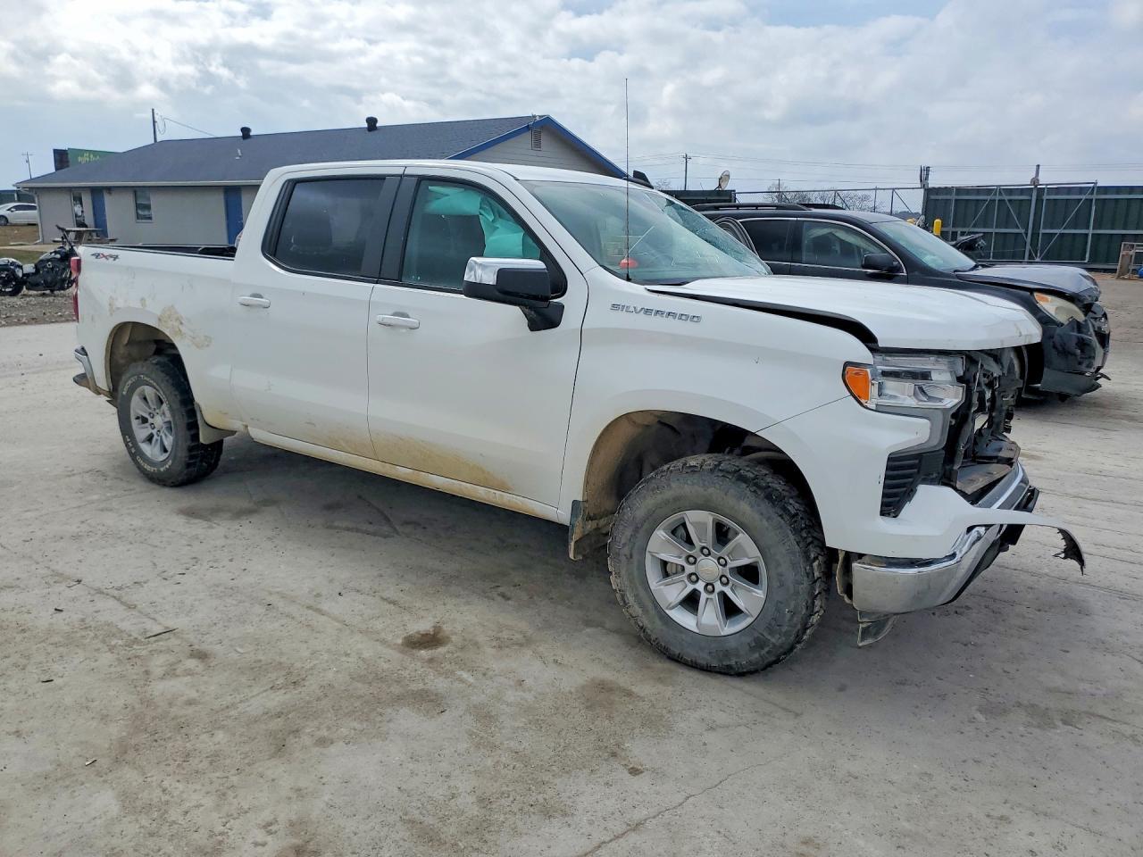 2023 Chevrolet Silverado K1500 Lt - zdjęcie 4