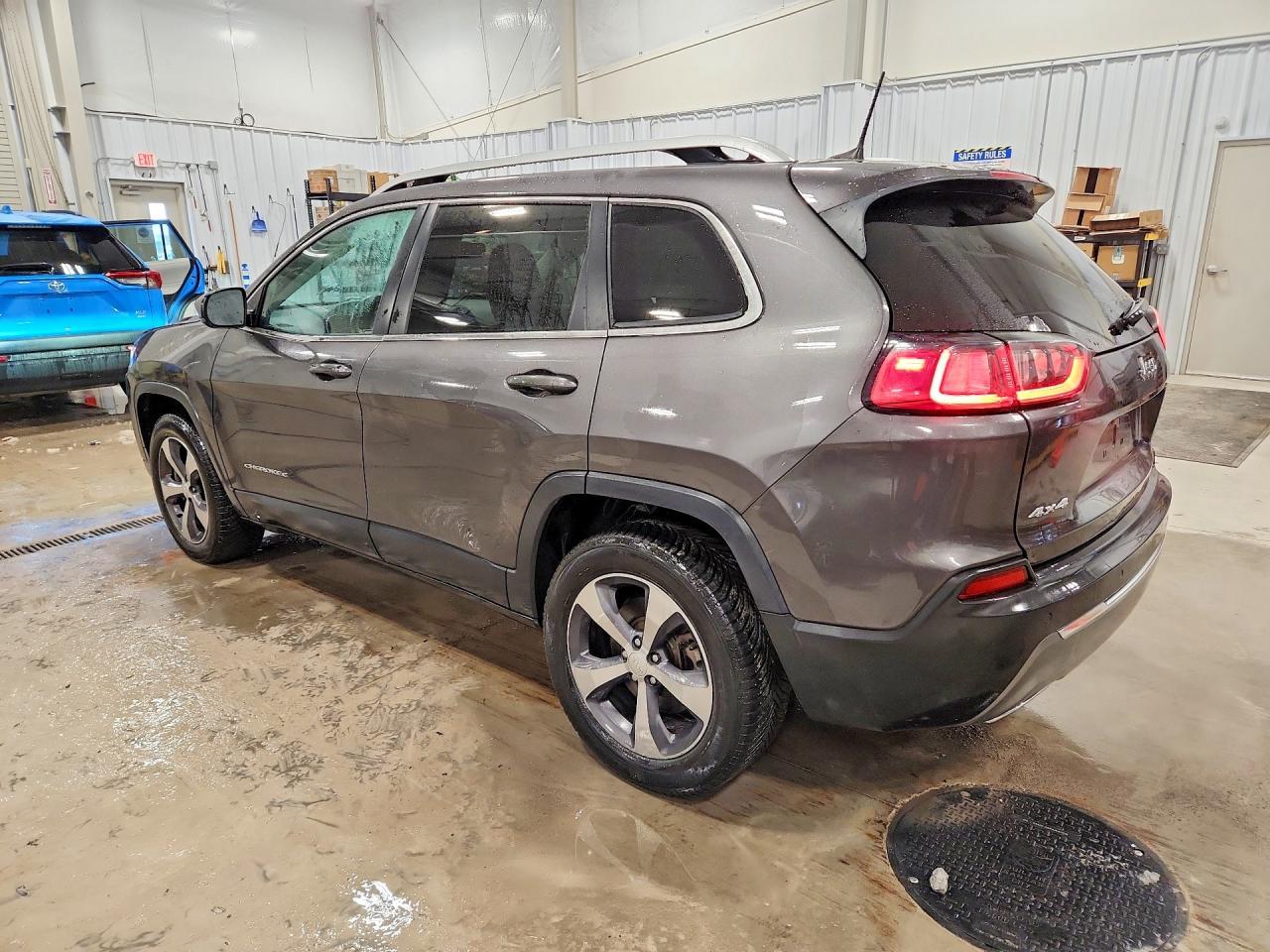 2019 Jeep Cherokee Limited - zdjęcie 2