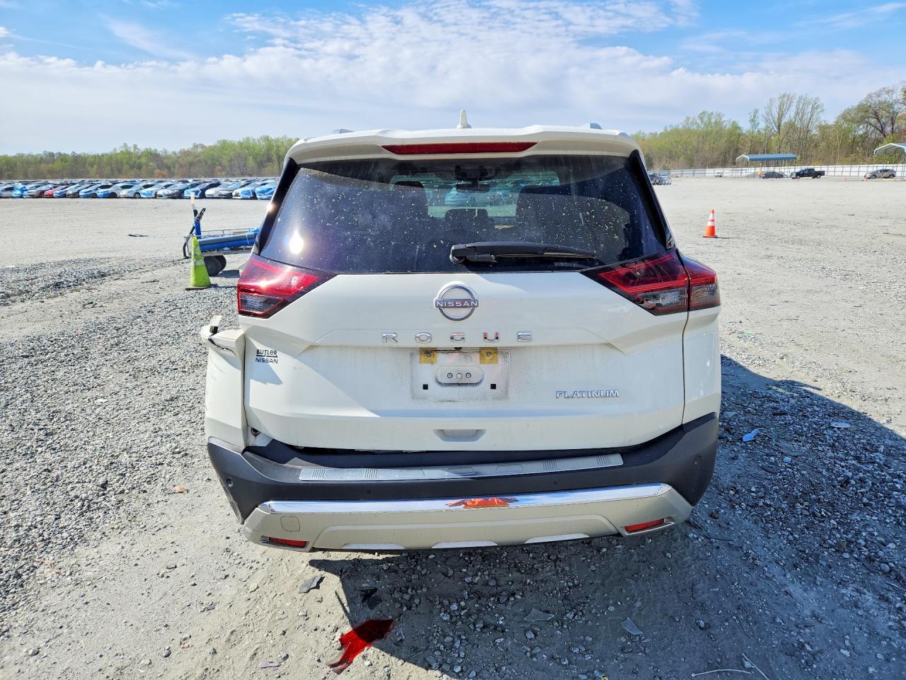 2022 Nissan Rogue Platinum - zdjęcie 6