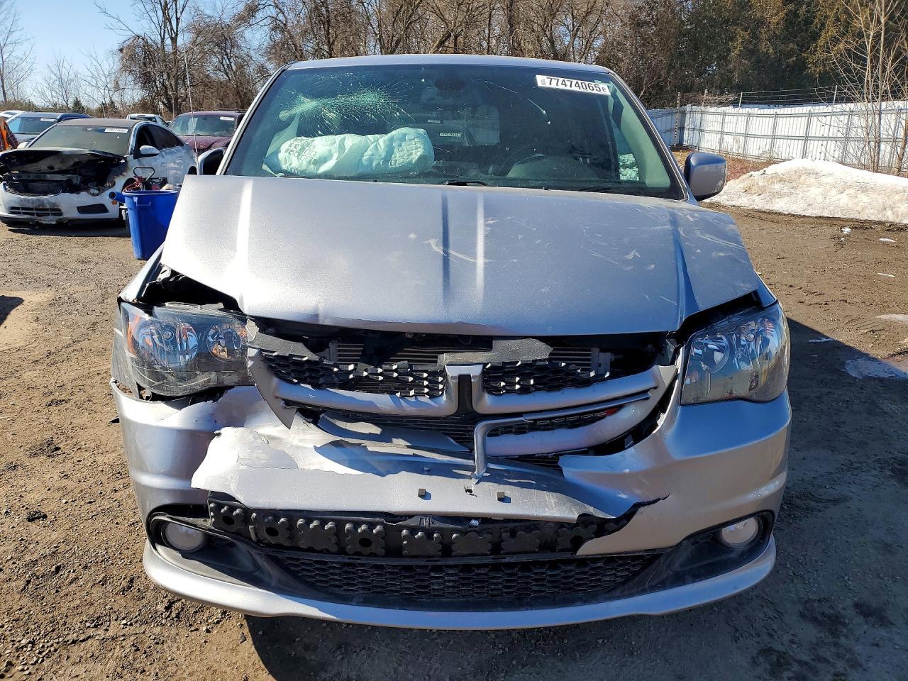 2020 Dodge Grand Caravan Gt - zdjęcie 5