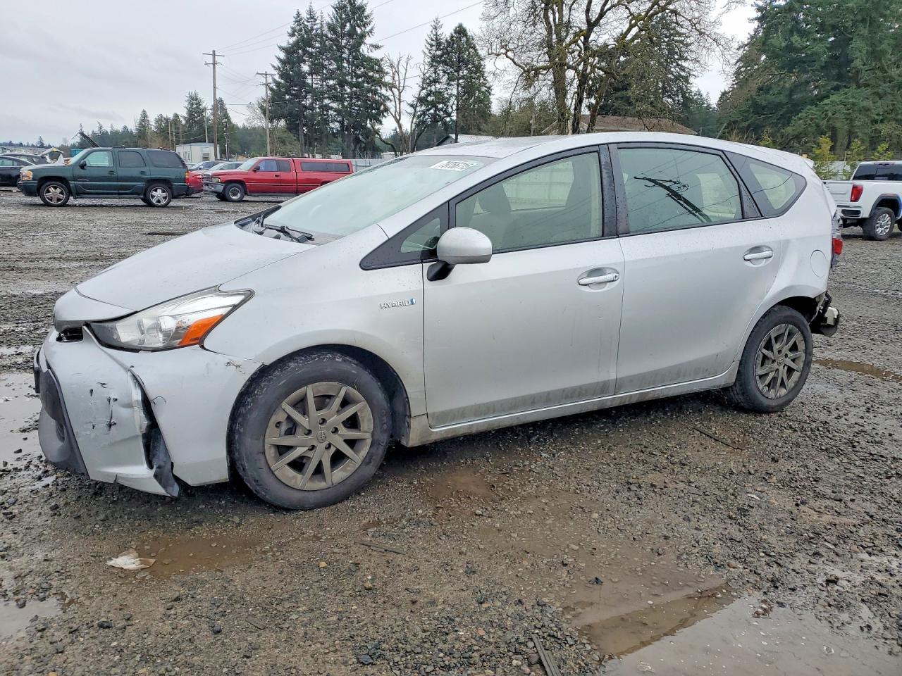 2016 Toyota Prius V Two - zdjęcie główne