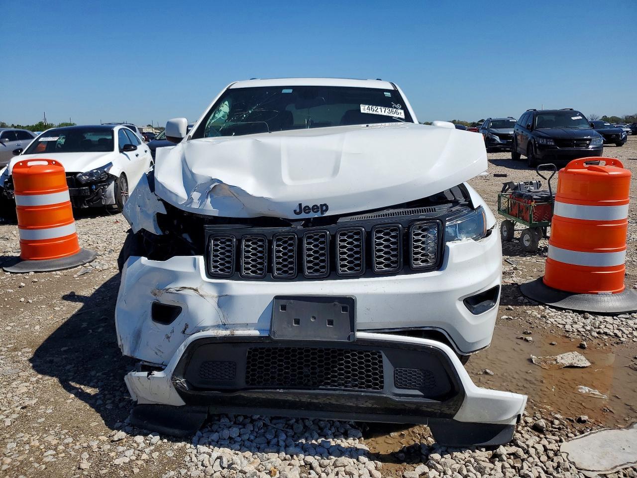 2021 Jeep Grand Cherokee Laredo - zdjęcie 5