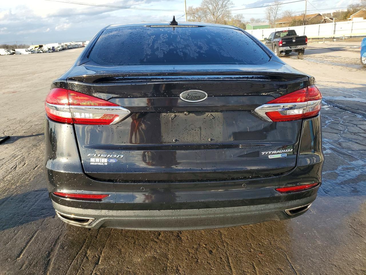 2020 Ford Fusion Titanium - zdjęcie 6