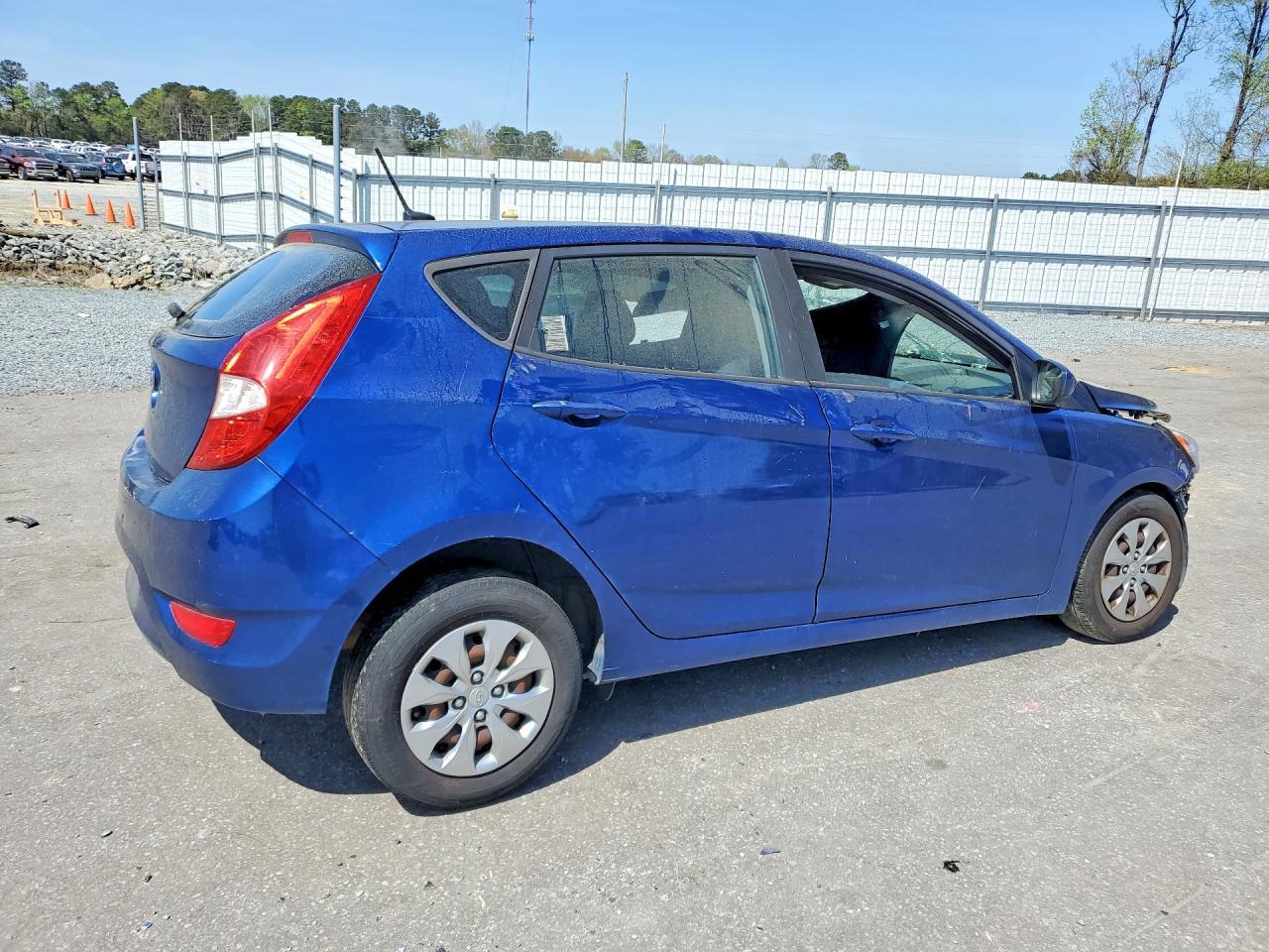 2017 Hyundai Accent Se - zdjęcie 3