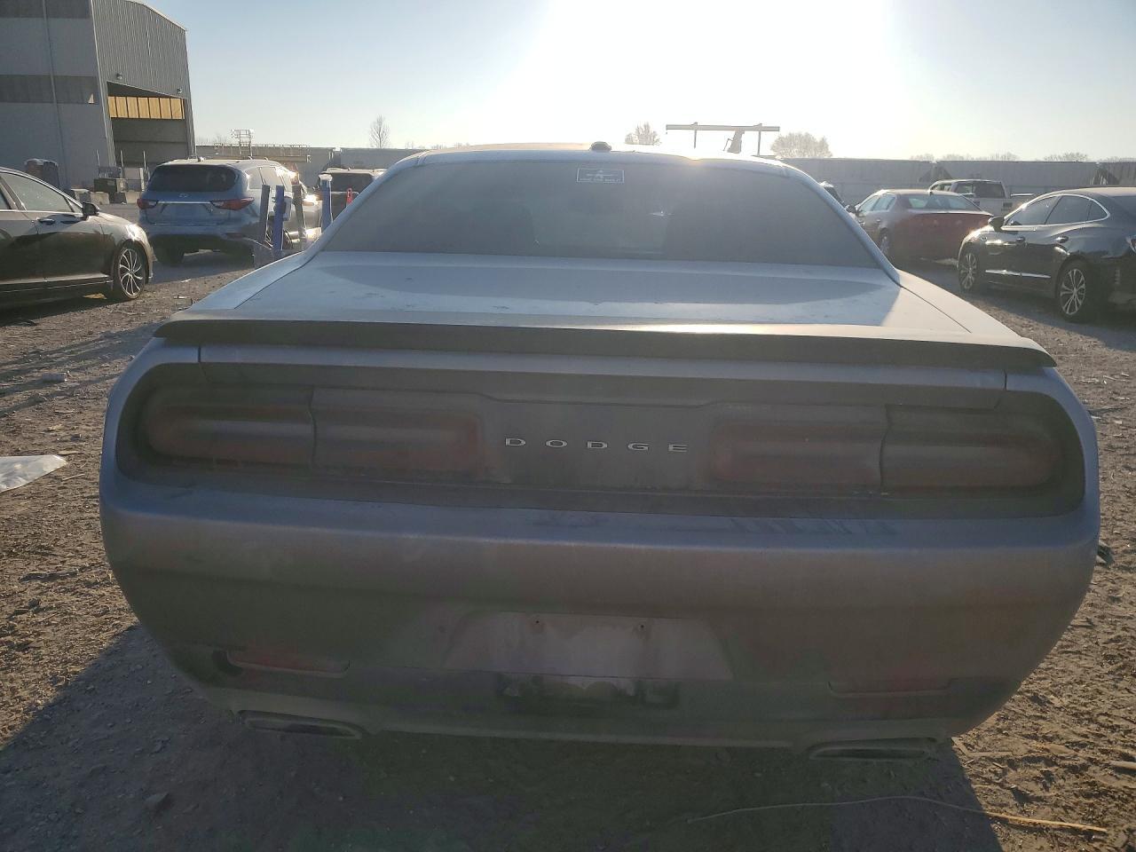 2017 Dodge Challenger R - zdjęcie 6