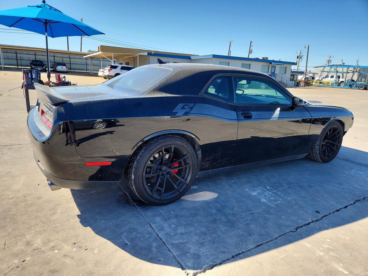 2016 Dodge Challenger R - zdjęcie 3