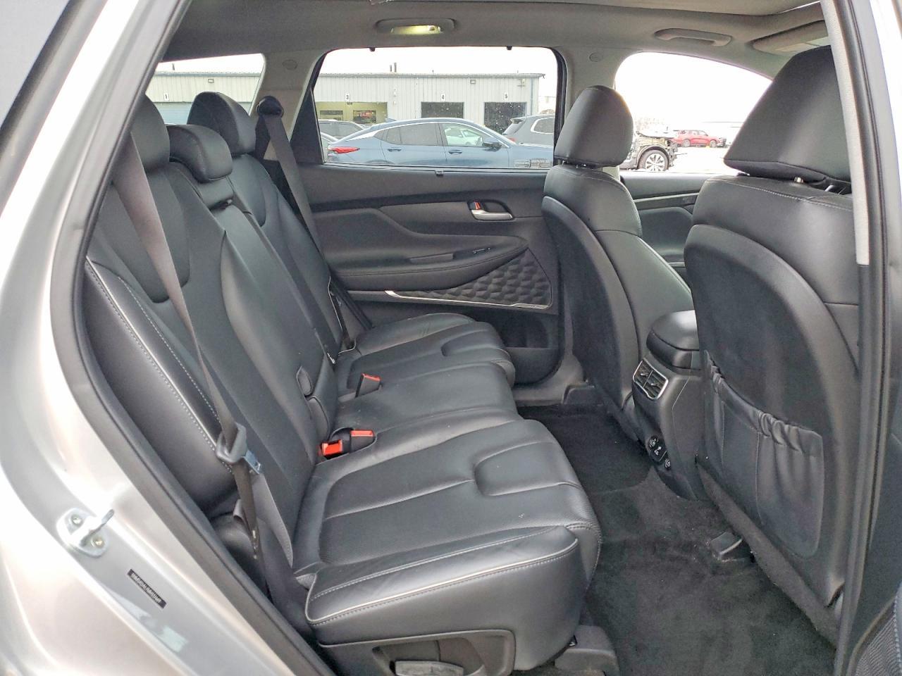 2021 Hyundai Santa Fe Limited - zdjęcie 11