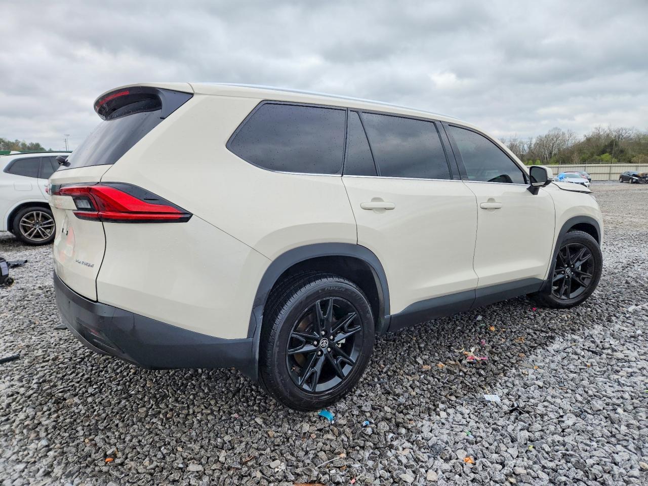 2024 Toyota Grand Highlander Platinum - zdjęcie 3