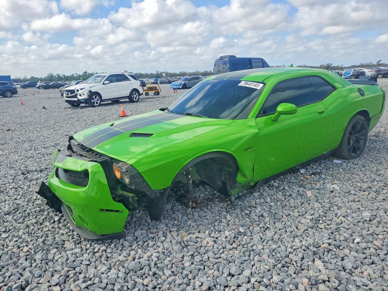 2017 Dodge Challenger R - zdjęcie główne