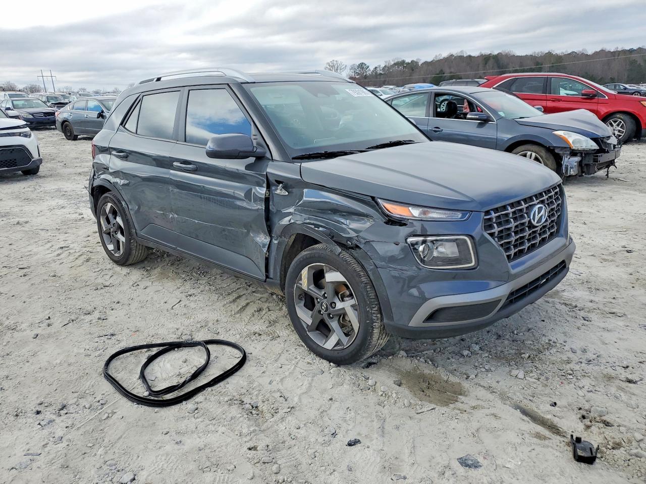 2025 Hyundai Venue Sel - zdjęcie 4