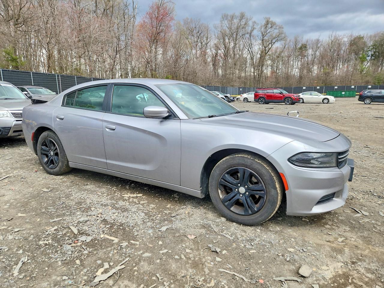2016 Dodge Charger Se - zdjęcie 4