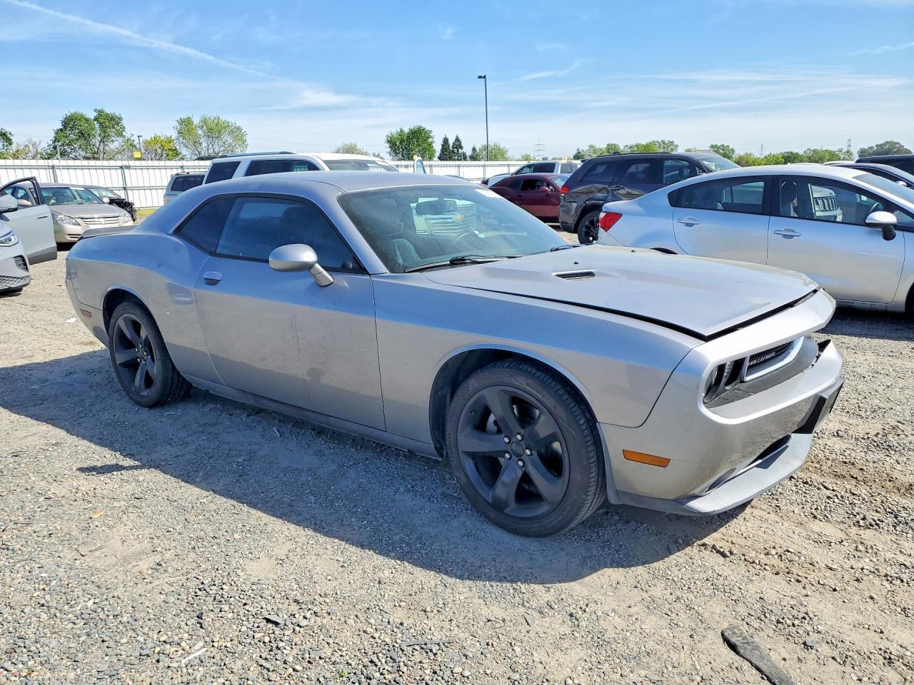 2013 Dodge Challenger Sxt - zdjęcie 4