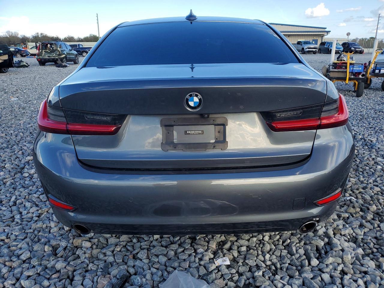 2021 BMW 330I - zdjęcie 6