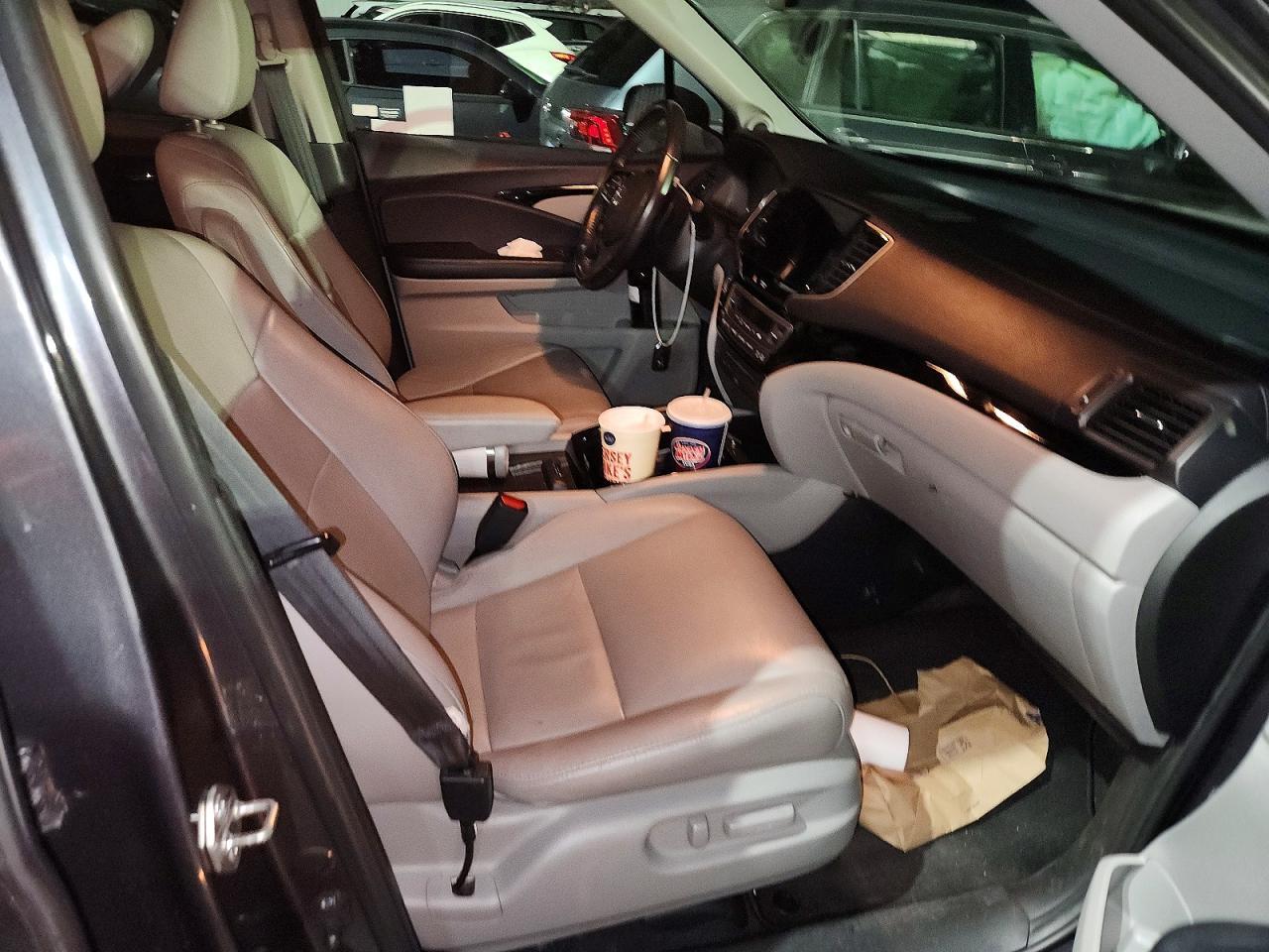 2019 Honda Pilot Touring - zdjęcie 13