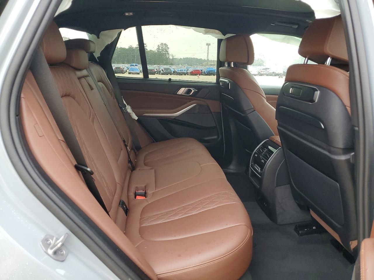 2024 BMW X5 xDrive40I - zdjęcie 11
