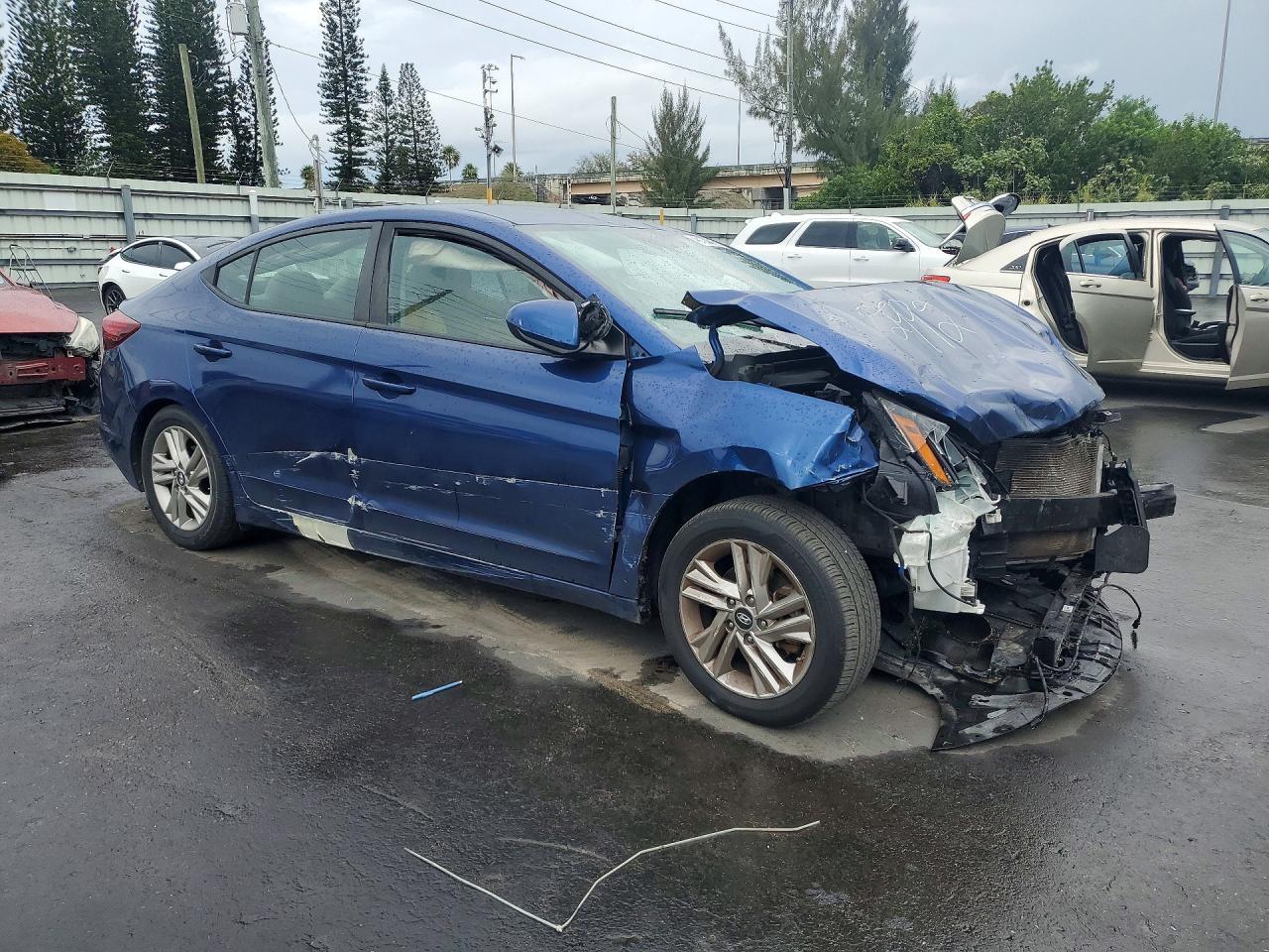 2019 Hyundai Elantra Sel - zdjęcie 4