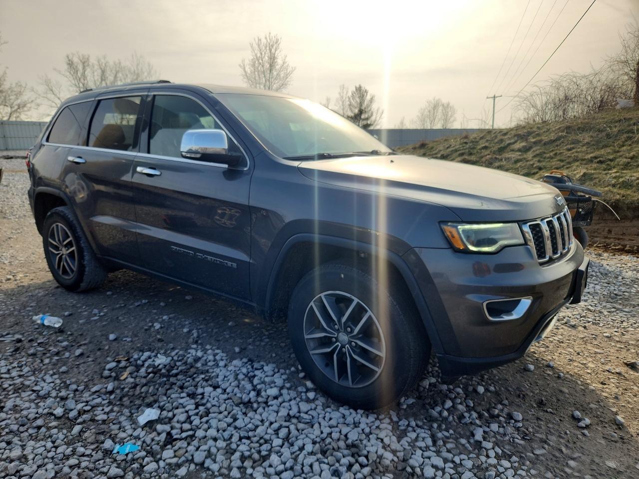2017 Jeep Grand Cherokee Limited - zdjęcie 4