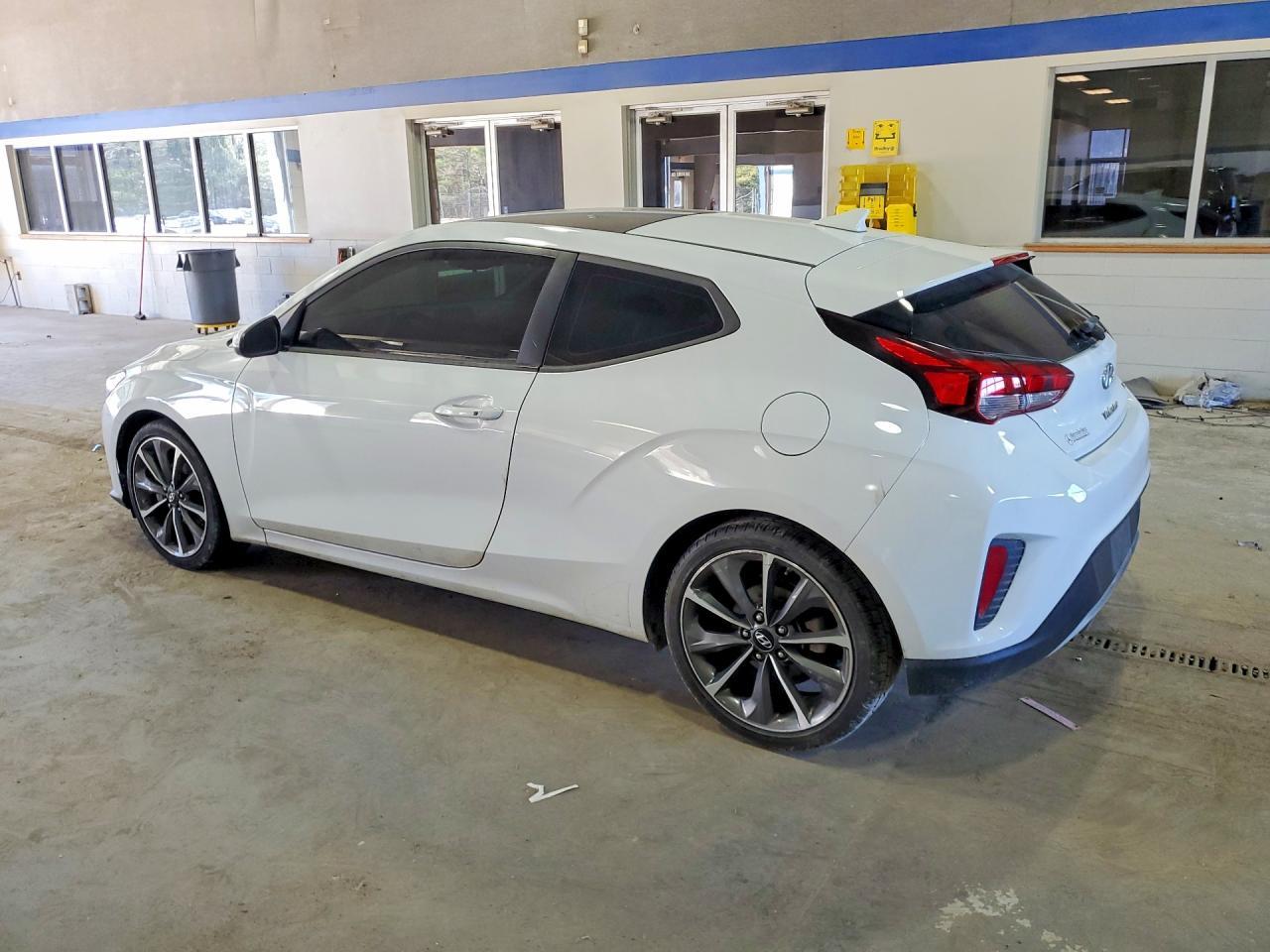 2020 Hyundai Veloster 2.0L Premium - zdjęcie 2