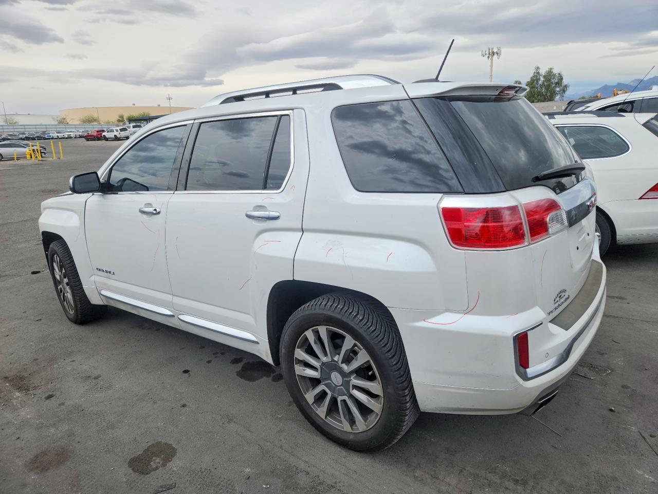 2017 GMC Terrain - zdjęcie 2