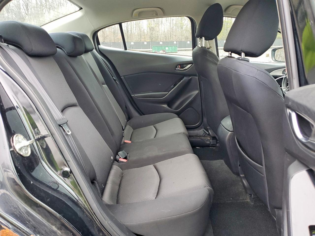 2017 Mazda 3 Sport - zdjęcie 10