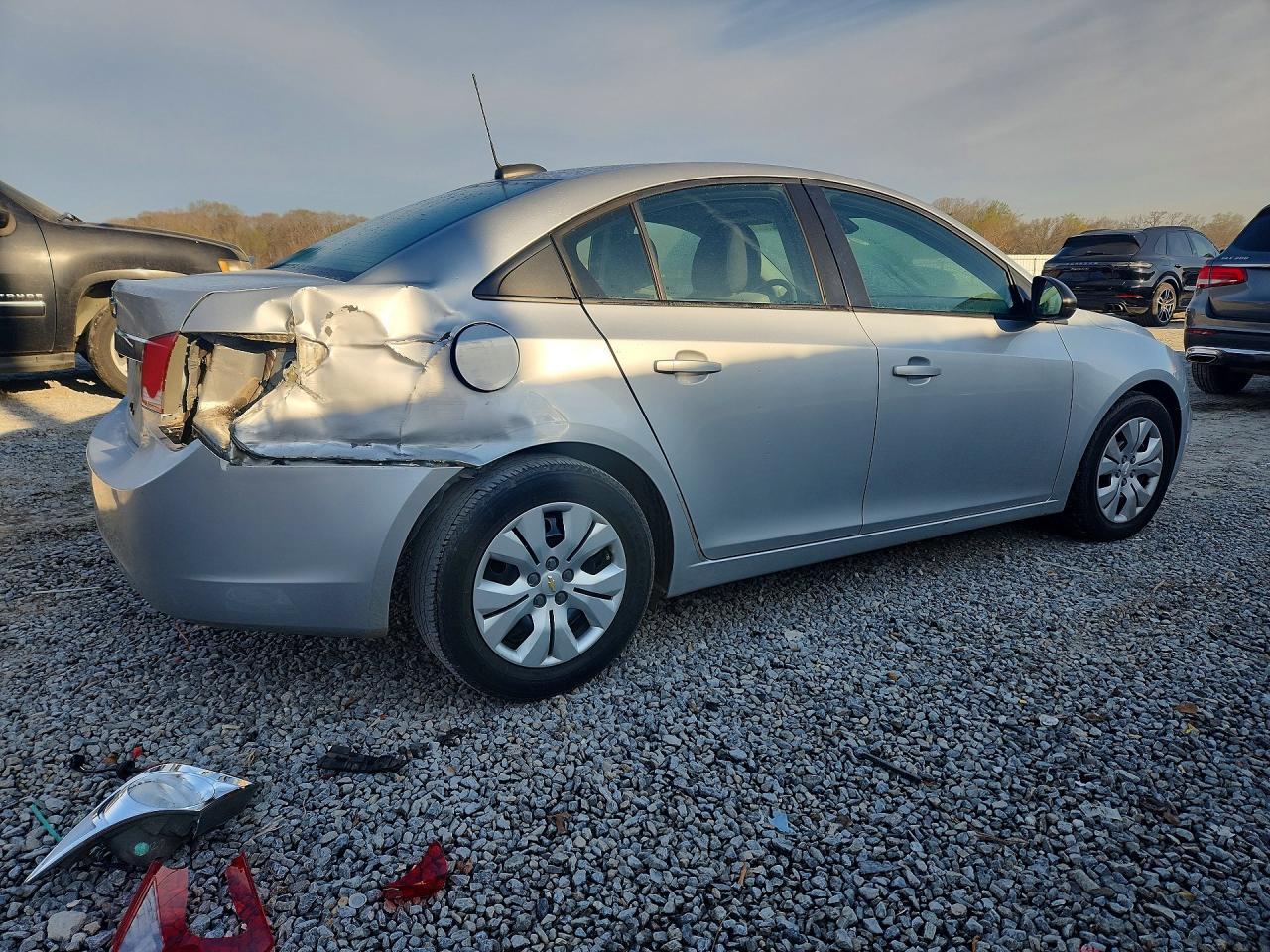 2015 Chevrolet Cruze Ls - zdjęcie 3