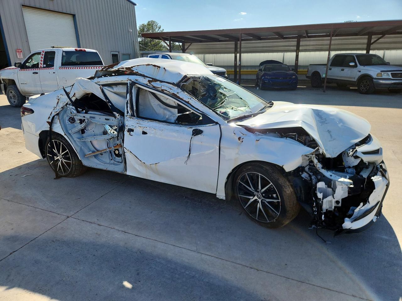 2024 Toyota Camry Se - zdjęcie 4