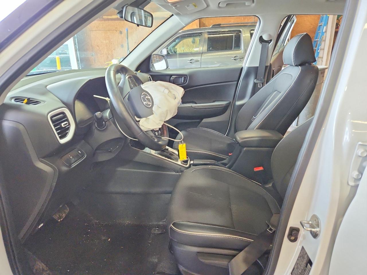 2024 Hyundai Venue Limited - zdjęcie 7