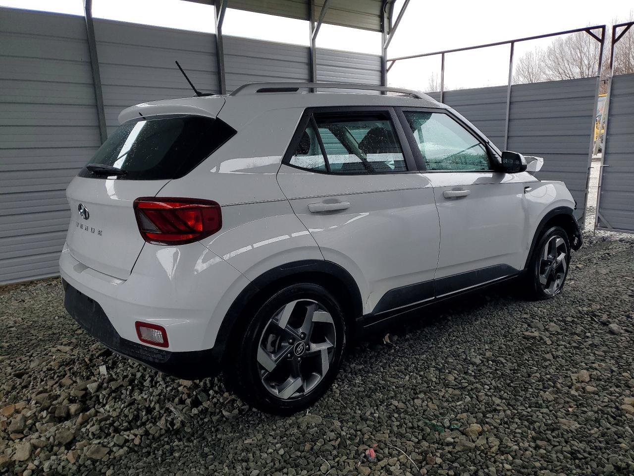 2023 Hyundai Venue Sel - zdjęcie 3