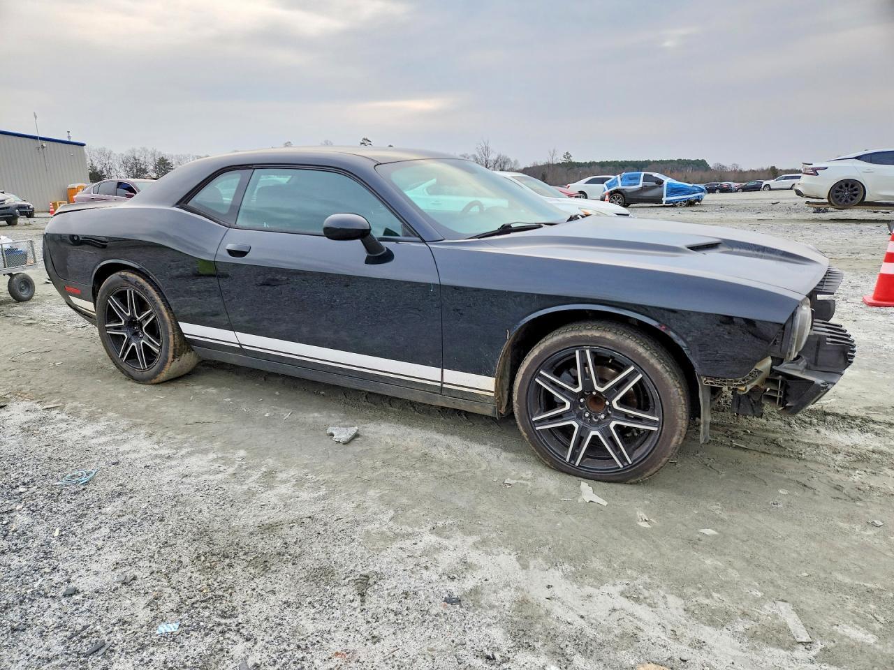 2016 Dodge Challenger Sxt - zdjęcie 4