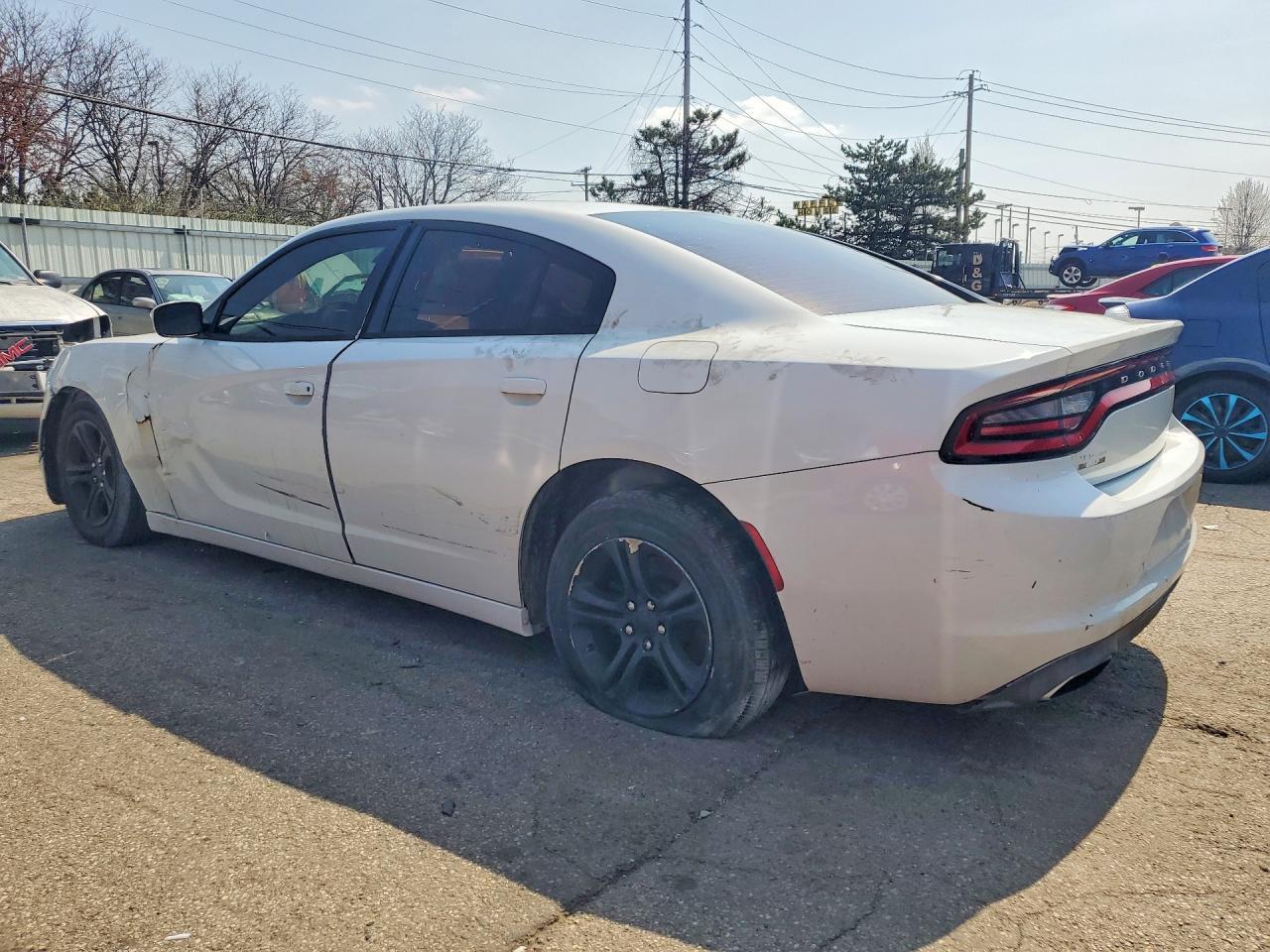 2017 Dodge Charger Se - zdjęcie 2
