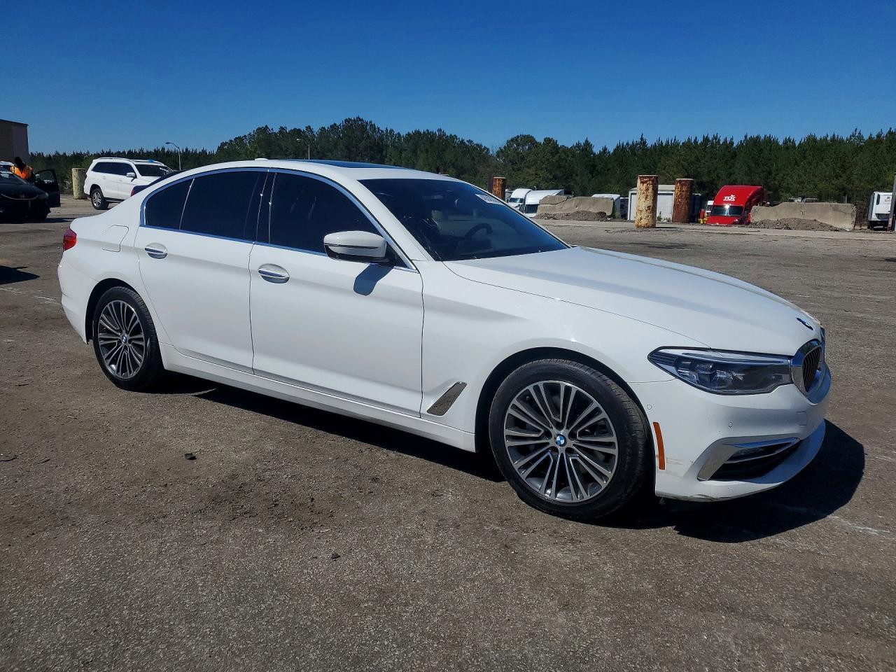 2018 BMW 530 Xi - zdjęcie 4