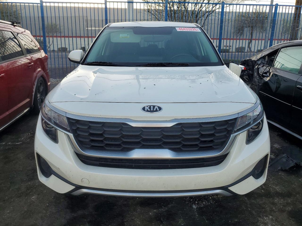 2021 Kia Seltos Lx - zdjęcie 5