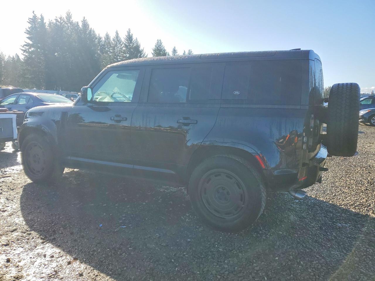 2023 Land Rover Defender 110 - zdjęcie 2