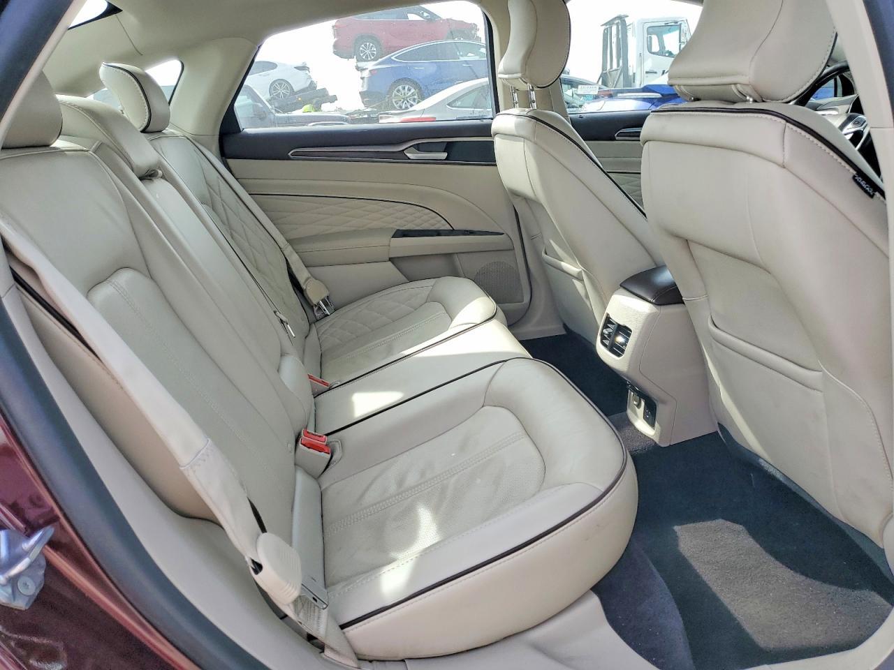 2017 Ford Fusion Titanium Phev - zdjęcie 10