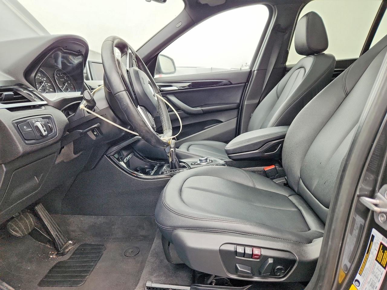 2016 BMW X1 xDrive28I - zdjęcie 7