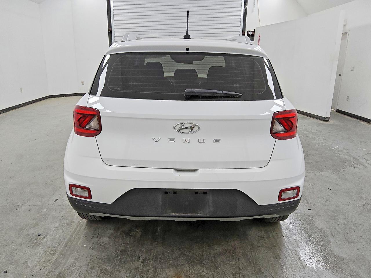 2025 Hyundai Venue Sel - zdjęcie 6