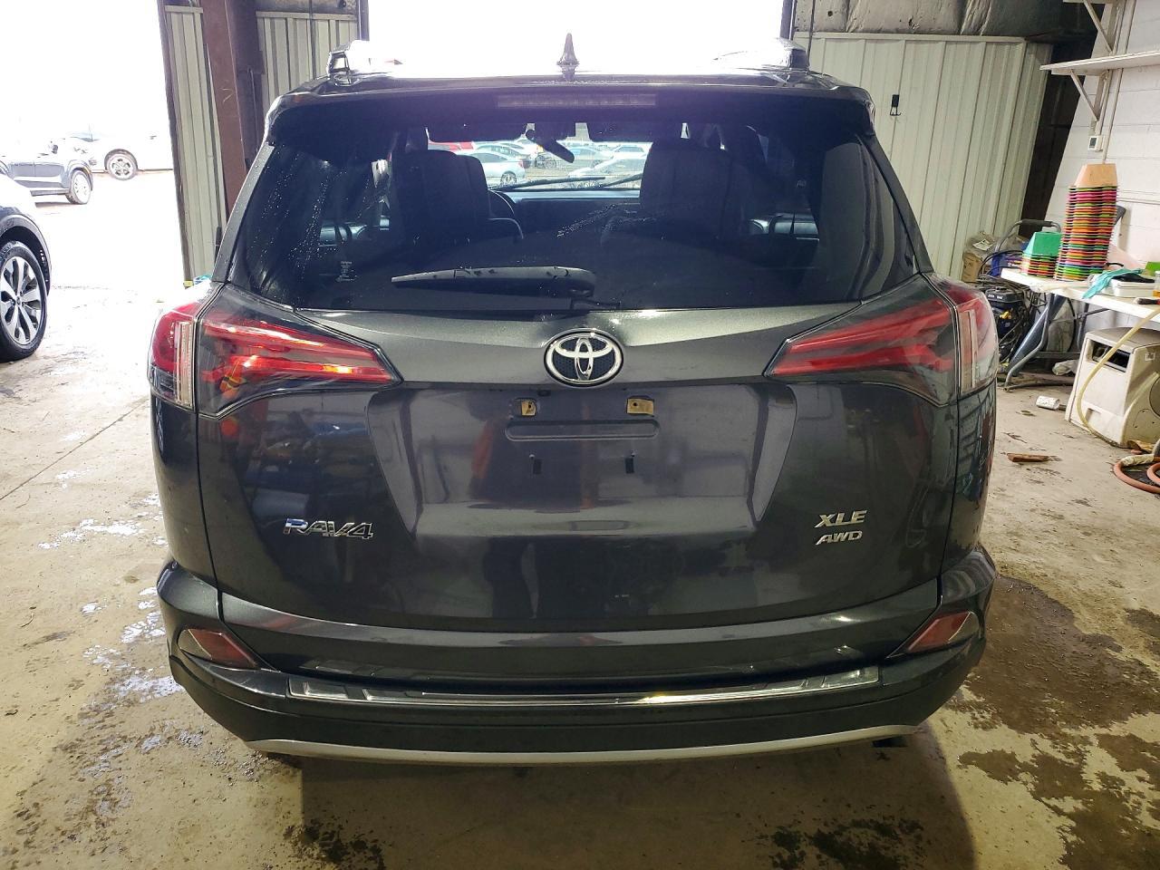 2017 Toyota Rav4 Xle - zdjęcie 6