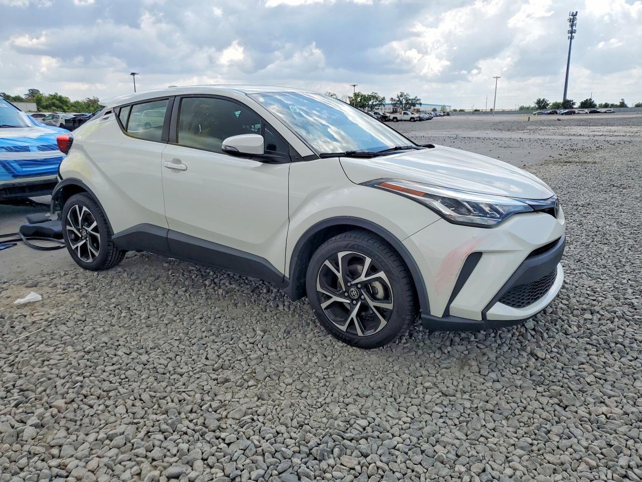 2020 Toyota C-Hr Xle - zdjęcie 4