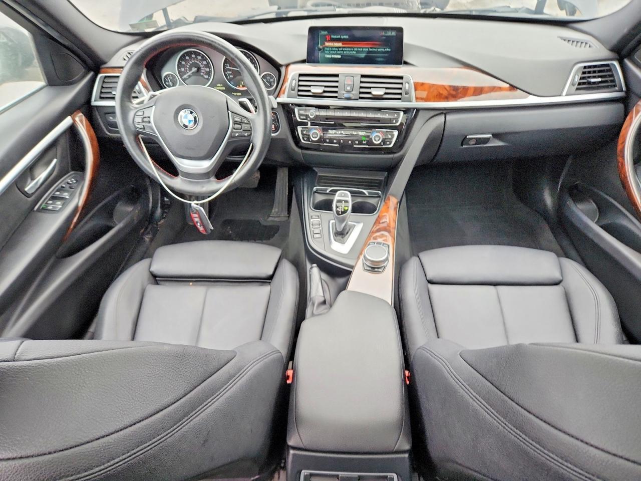 2017 BMW 330 Xi - zdjęcie 8