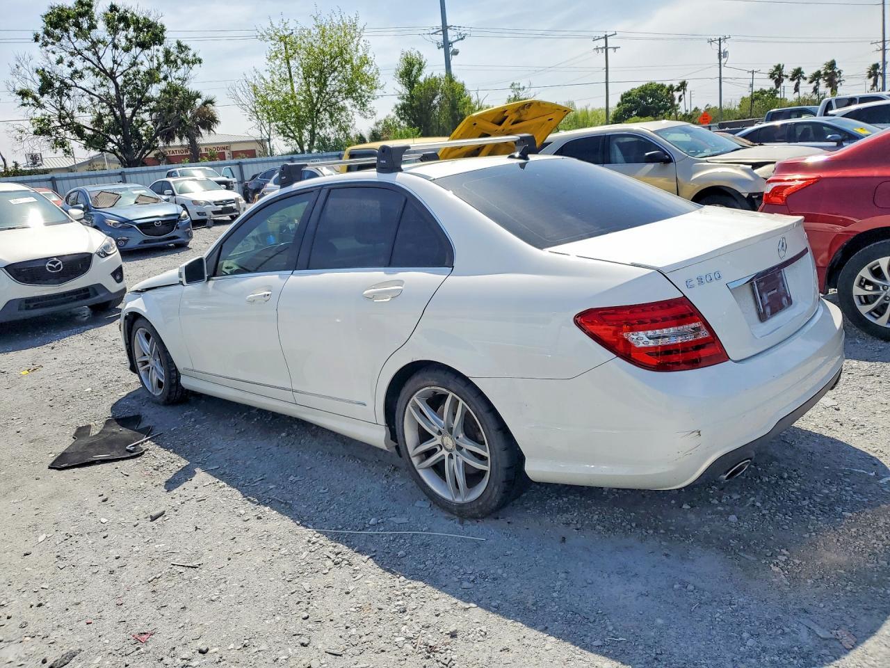 2014 Mercedes-Benz C 300 4Matic - zdjęcie 2