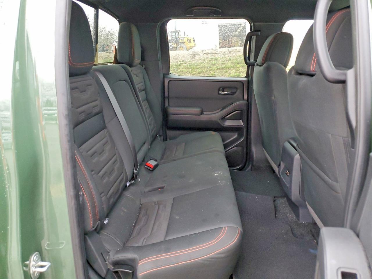 2024 Nissan Frontier S - zdjęcie 10