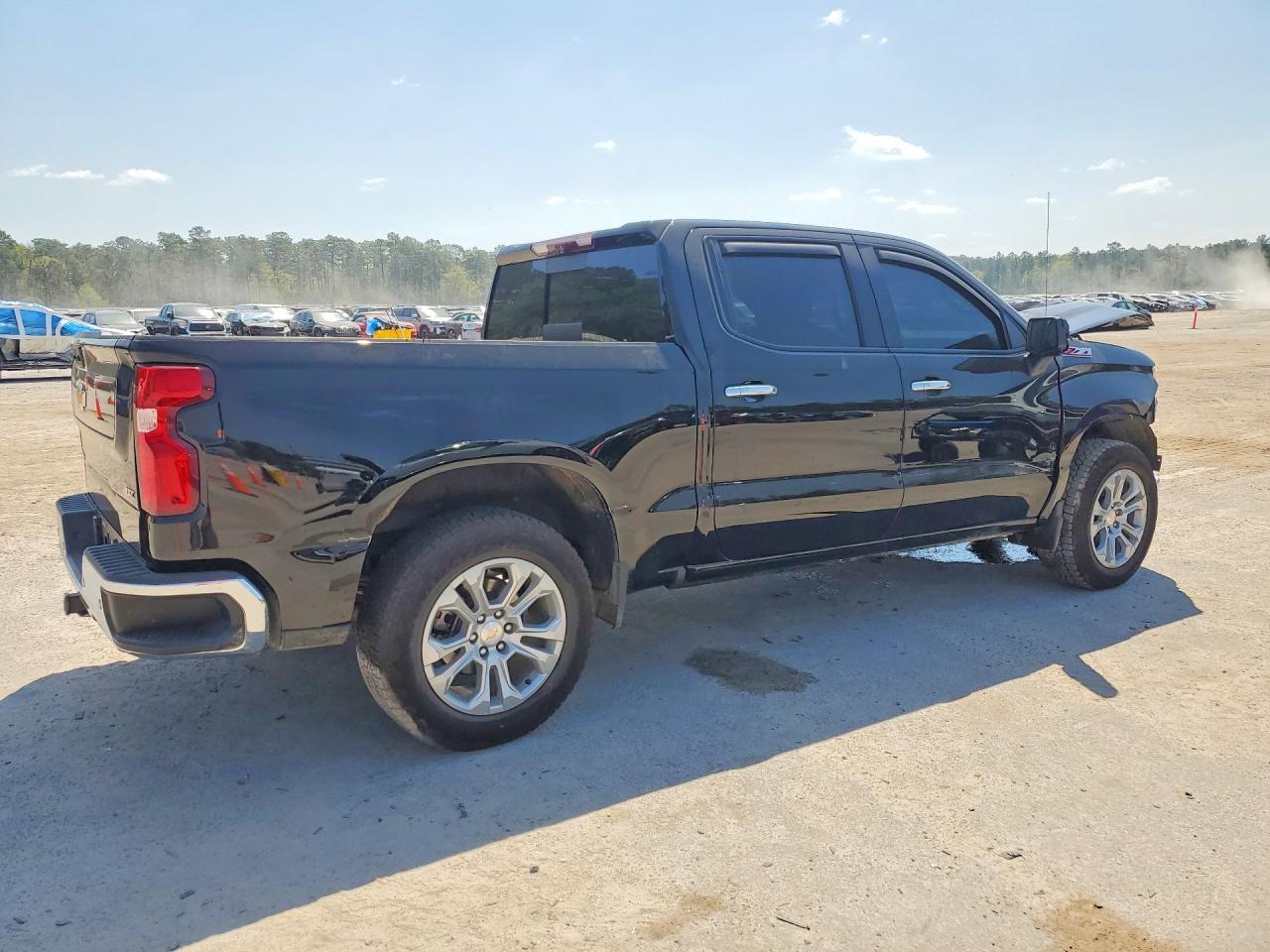 2025 Chevrolet Silverado K1500 Ltz - zdjęcie 3