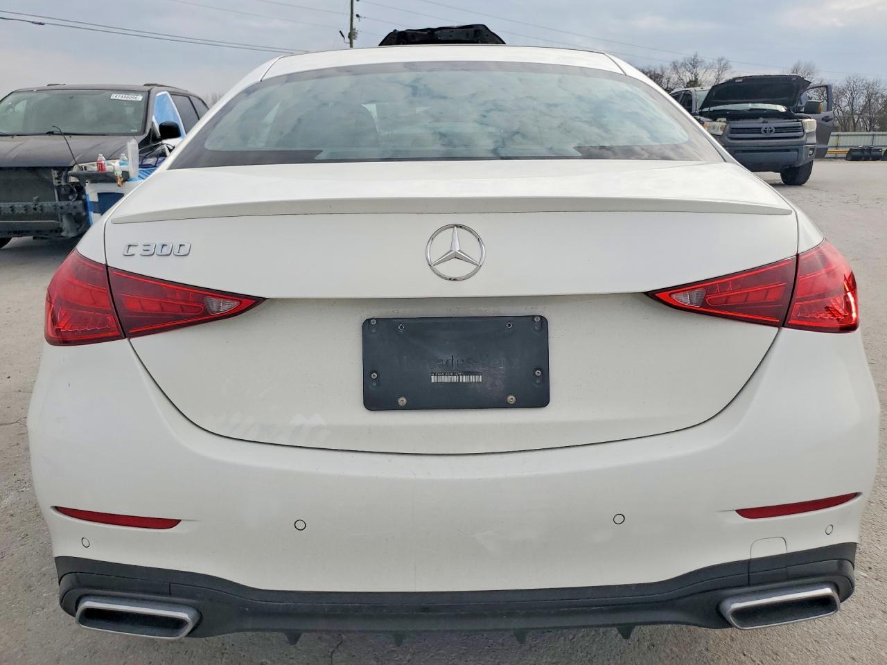 2023 Mercedes-Benz C 300 - zdjęcie 6