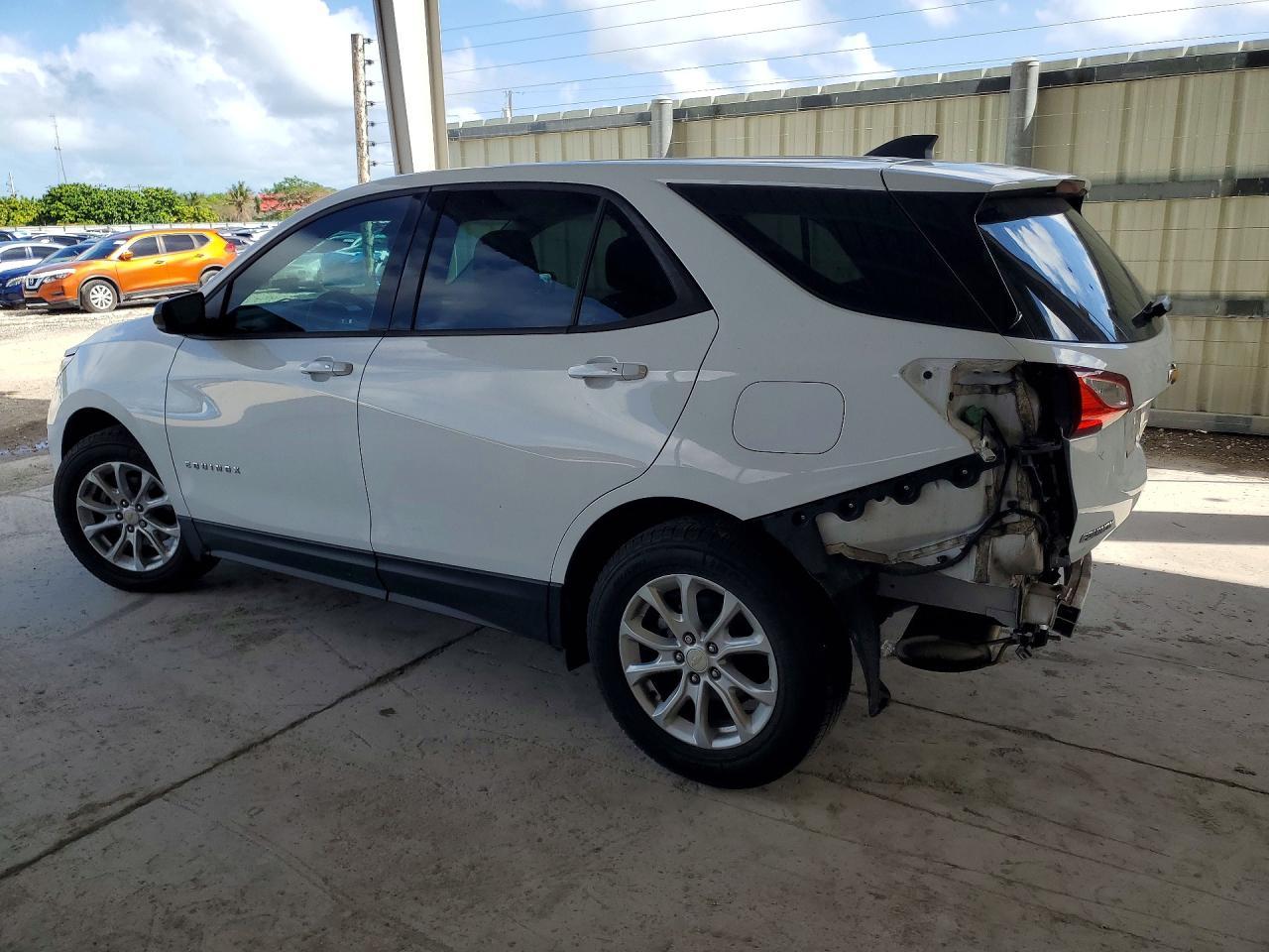 2019 Chevrolet Equinox Ls - zdjęcie 2